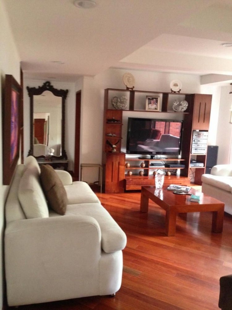 4 غرف نوم منزل في Bogota, Colombia رقم 9913