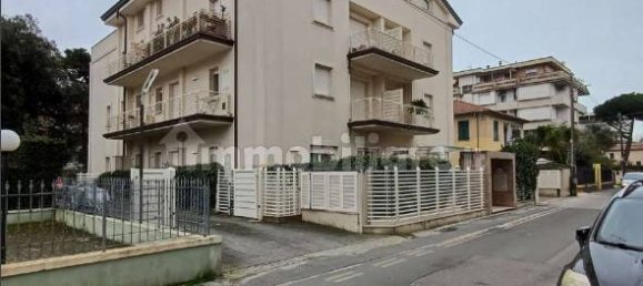 2 bedrooms Apartment in Massa, Italy No. 47898 24