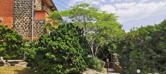 4 bedrooms House in Montreuil, France No. 327092 19