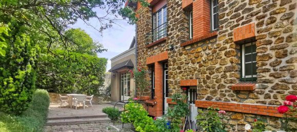 4 bedrooms House in Montreuil, France No. 327092 4