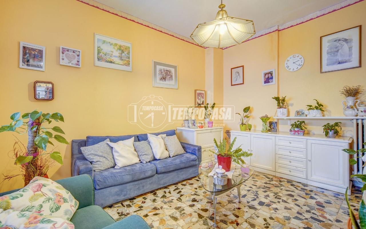 3 rooms Apartment in Solbiate Arno, Italy No. 126639
