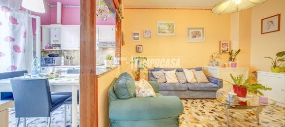 3 rooms Apartment in Solbiate Arno, Italy No. 126639 6
