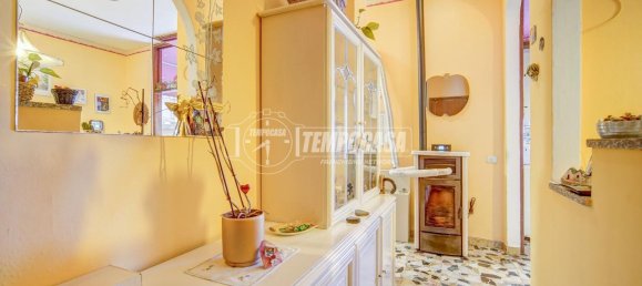 3 rooms Apartment in Solbiate Arno, Italy No. 126639 22