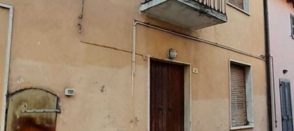 4 rooms House in Ziano Piacentino, Italy No. 162438 25
