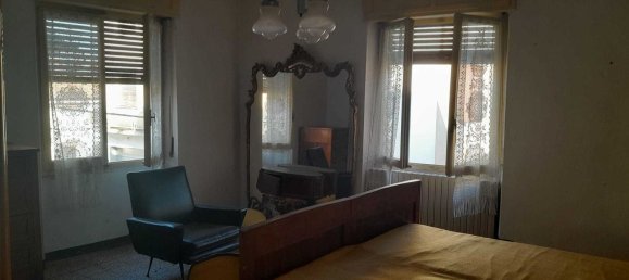 4 rooms House in Ziano Piacentino, Italy No. 162438 6