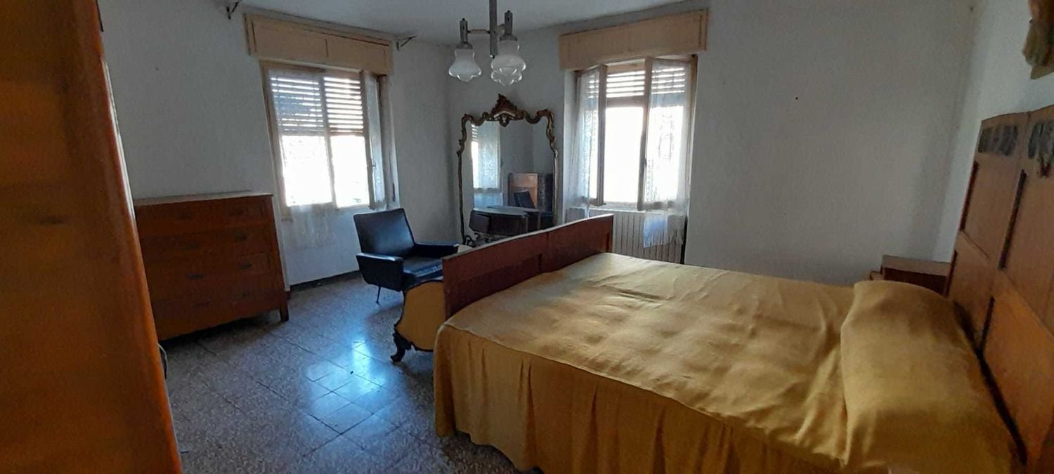 4 rooms House in Ziano Piacentino, Italy No. 162438