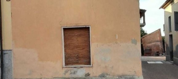 4 rooms House in Ziano Piacentino, Italy No. 162438 27