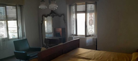4 rooms House in Ziano Piacentino, Italy No. 162438 8