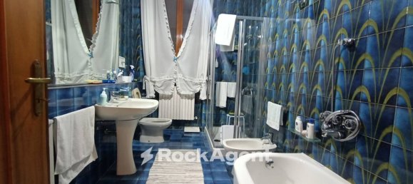 Дом с 6 спальнями в Фраскароло, Италия № 317724 16