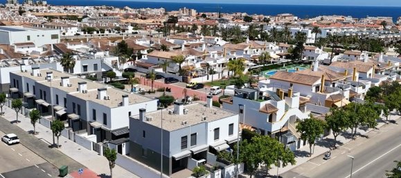 2 bedrooms Townhouse in Torre de la Horadada, Spain No. 190729 3