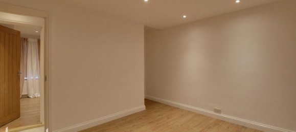 2 bedrooms House in Grays, United Kingdom No. 4977 23