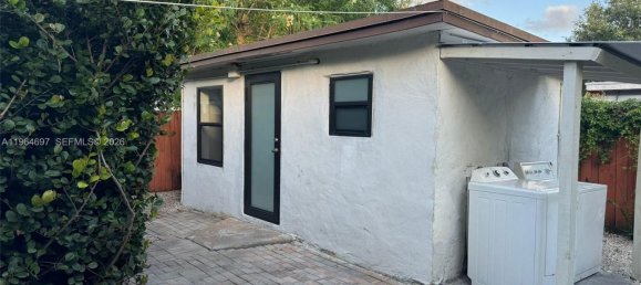 1 bedroom Villa for rent in Miami, Miami-Dade, Florida, USA № 614348 3