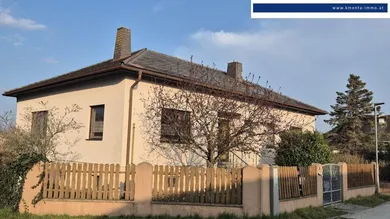 Бунгало с 5 комнатами в Таттендорф, Австрия № 159300