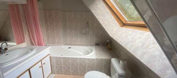 4 bedrooms House in Pluvigner, France No. 288746 12