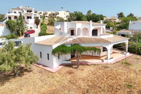 3 Schlafzimmer Haus in Alvor, Portugal, Nr. 278633