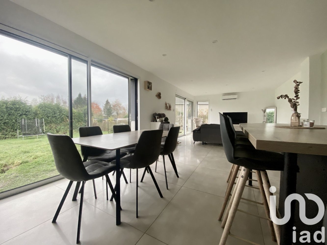 Casa de 4 dormitorios en Longfosse, France No. 55733