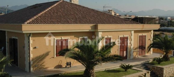 3 bedrooms Villa in Torregrotta, Italy No. 82636 13