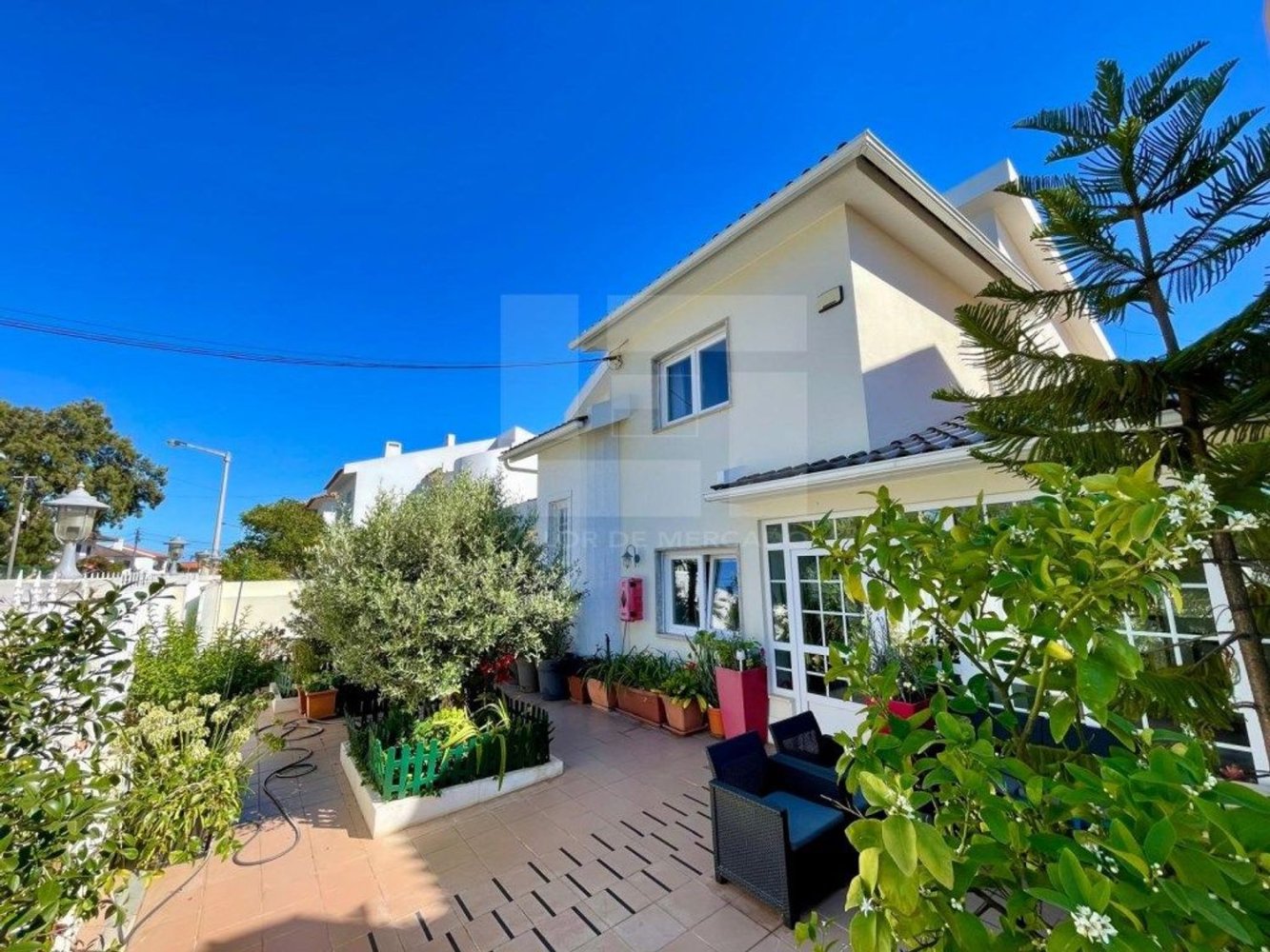 4 bedrooms House in Cascais, Portugal No. 170560