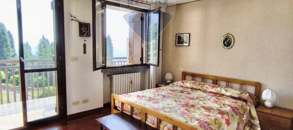 1 bedroom Apartment in Valdilana, Italy No. 327965 10
