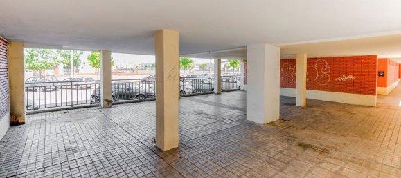 Квартира с 3 спальнями в Леон, Испания № 28906 2