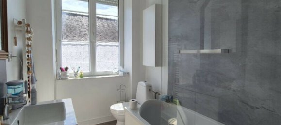 3 chambres Maison à Mayenne, France No. 357904 7