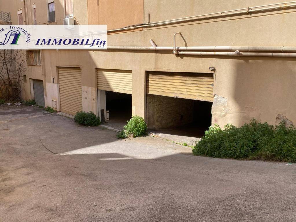Entrepôt à Bagheria, Italy 220m² No. 265863