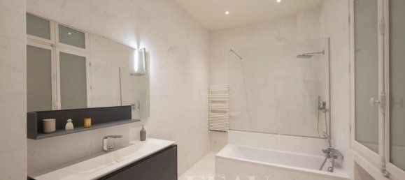 5 bedrooms Apartment in Paris, France No. 168592 26