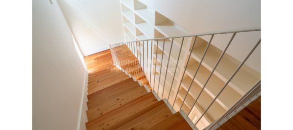 2 bedrooms House in Lisbon, Portugal No. 236327 5