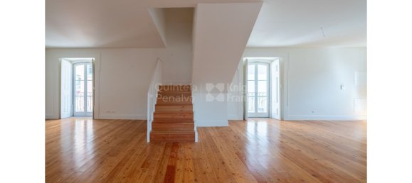 2 bedrooms House in Lisbon, Portugal No. 236327 3