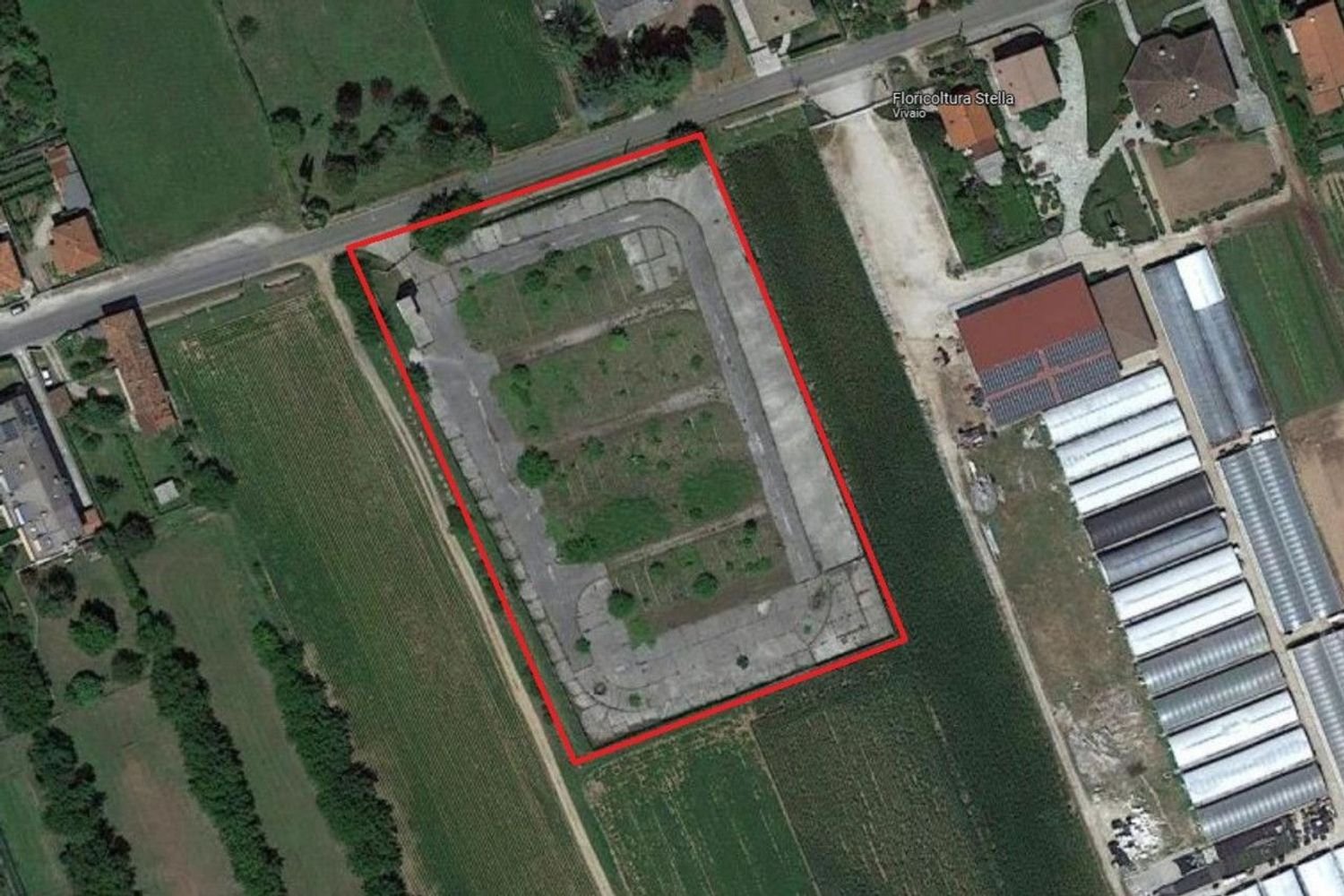 Terreno en Udine, Italy 11712 m² No. 369905
