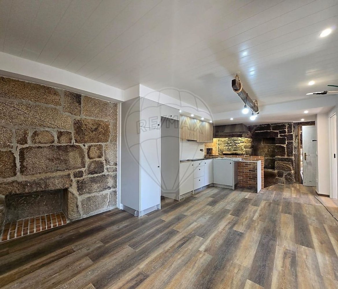 3 bedrooms Apartment in Vouzela, Portugal No. 329030