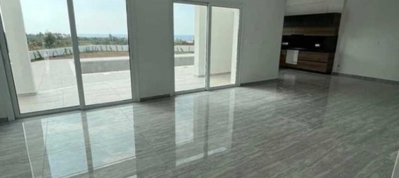 4 bedrooms House in Pegeia, Cyprus No. 16820 3