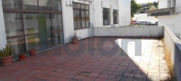 298m² Commercial property in Proenca a Nova, Portugal No. 78369 7