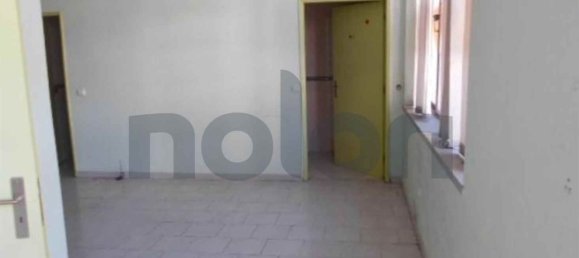 298m² Commercial property in Proenca a Nova, Portugal No. 78369 6