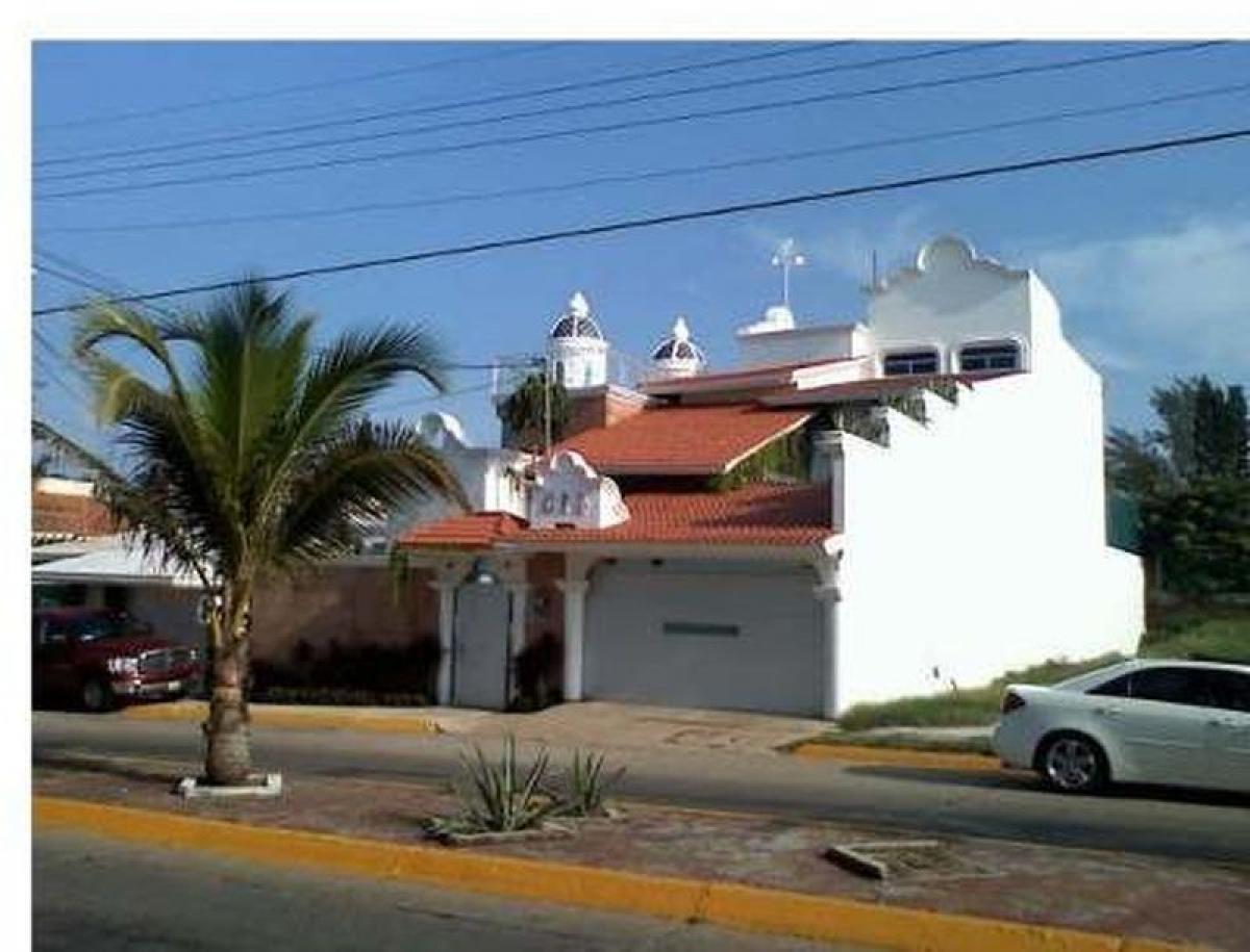 4 bedrooms House in Veracruz, Mexico No. 210630