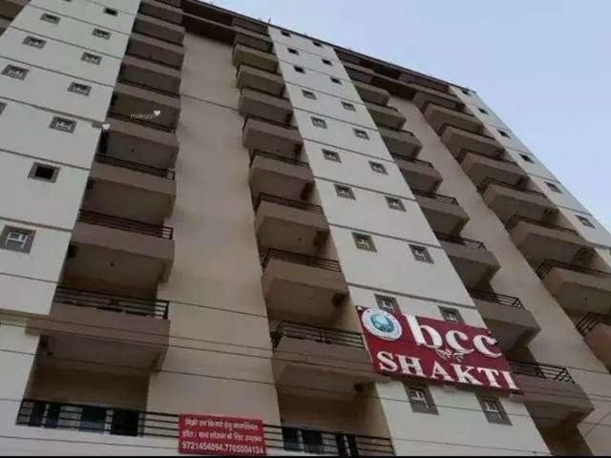 2 bedrooms House in Lucknow, India No. 2719