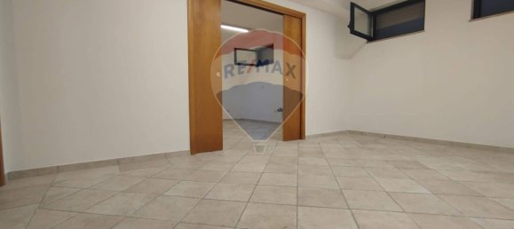 2 rooms Warehouse in Bari, Italy No. 39589 10