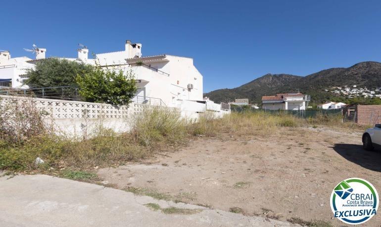 400m² Land in Roses, Spain No. 112040