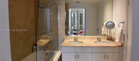 3 غرف نوم عقار تجاري في Miami, الولايات المتحدة رقم 614595 16