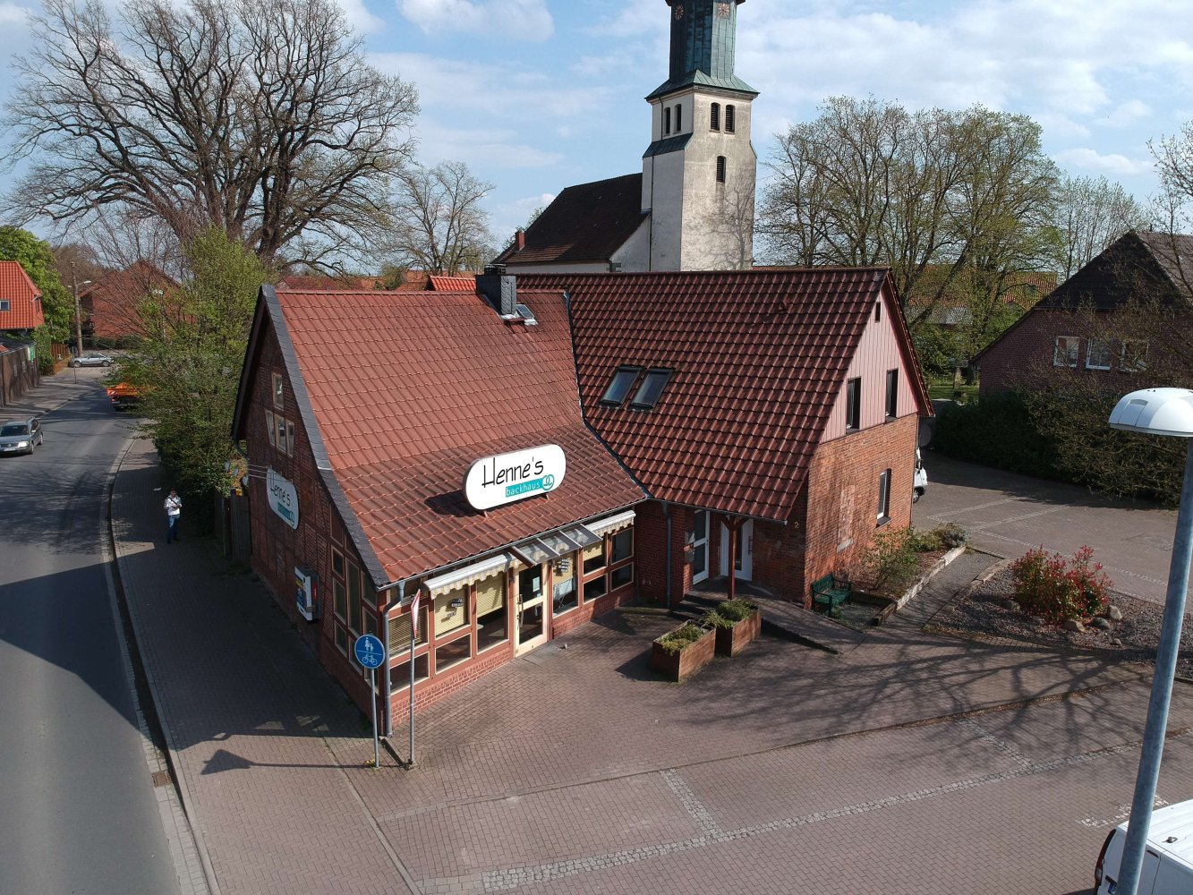 6 rooms Building in Peine, Germany No. 277746