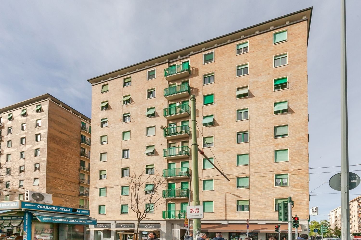 2 rooms Apartment in Milan, Italy No. 339114