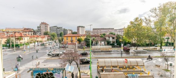 2 rooms Apartment in Milan, Italy No. 339114 2