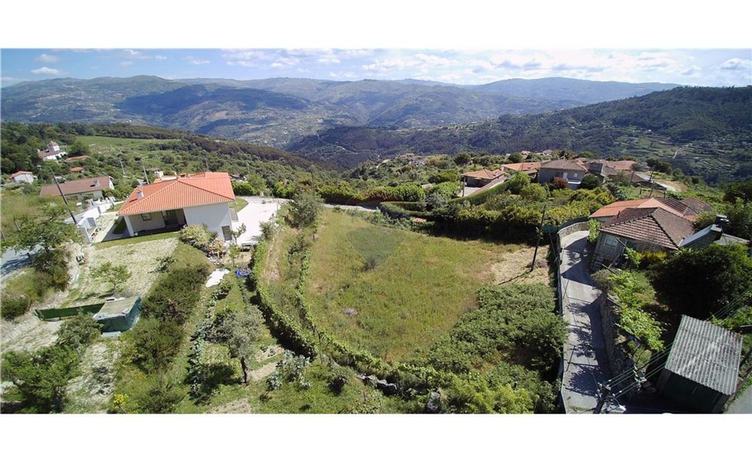 1390m² Land in Baiao, Portugal No. 60399