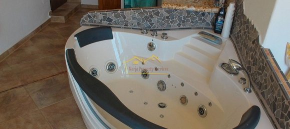 4 bedrooms House in Malaga, Spain No. 56959 19