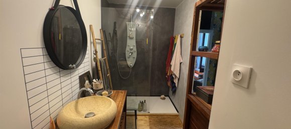 3 bedrooms House in Lot, France No. 300145 5