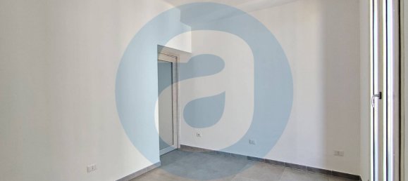 2 rooms Apartment in Bari, Italy No. 182719 8