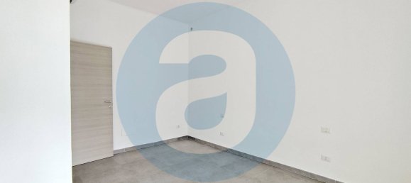 2 rooms Apartment in Bari, Italy No. 182719 5