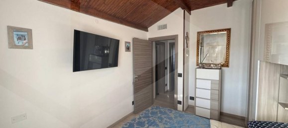 3 bedrooms House in Castelvetro di Modena, Italy No. 18622 22