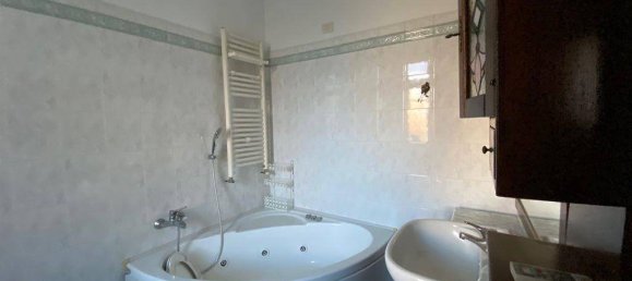 3 Schlafzimmer Haus in Gambolò, Italy, Nr. 97758 5