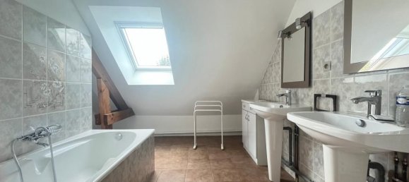 6 bedrooms House in Alencon, France No. 356476 11